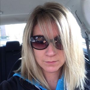 Meet your Posher, Melissa